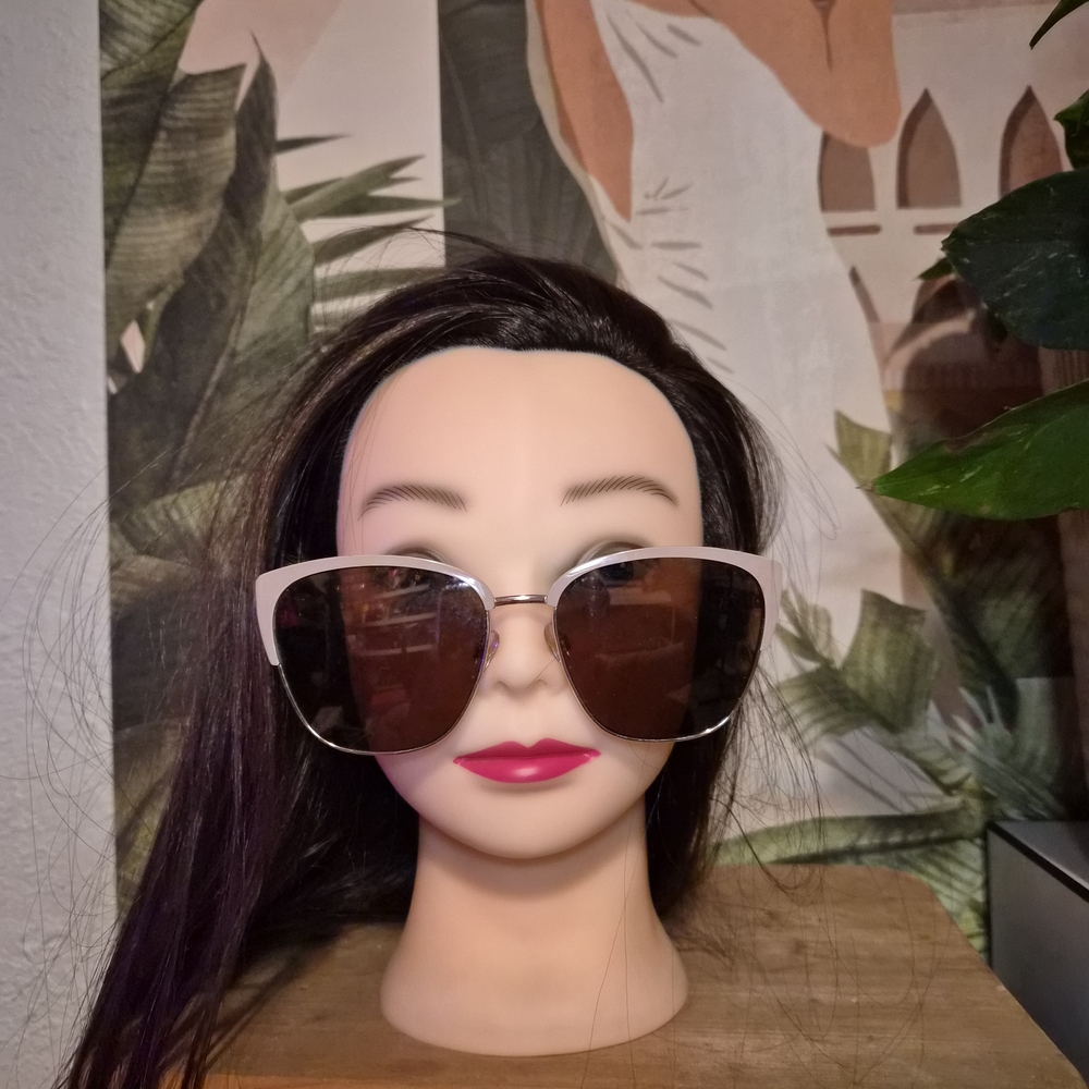 Stylish Women's Sunglasses - Black and Silver